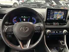 Toyota RAV4 (2020) thumbnail 8