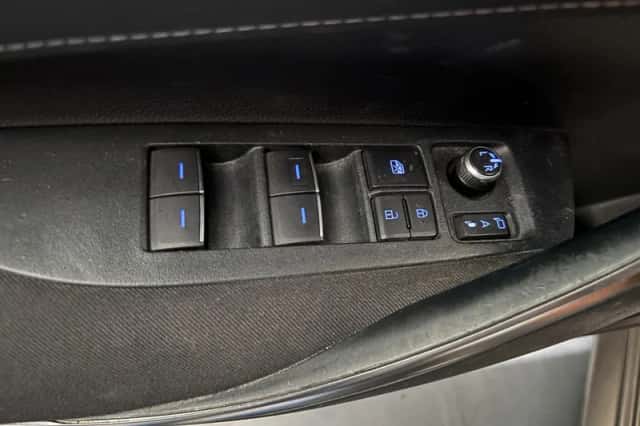 Toyota Corolla (2020) thumbnail 4