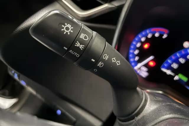 Toyota Corolla (2020) thumbnail 10