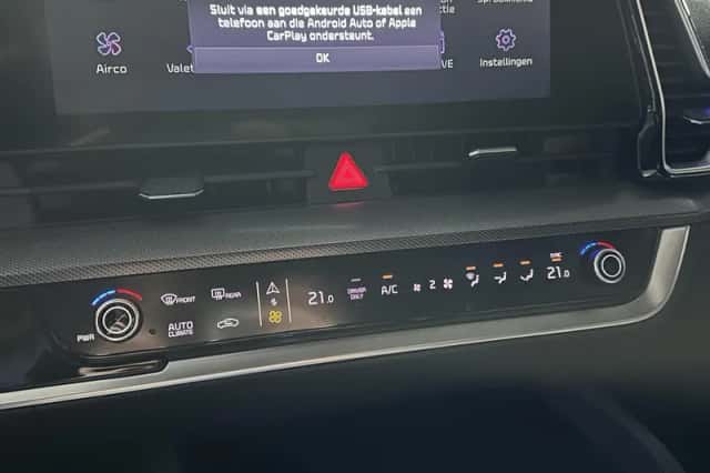 Kia Sportage (2022) thumbnail 17