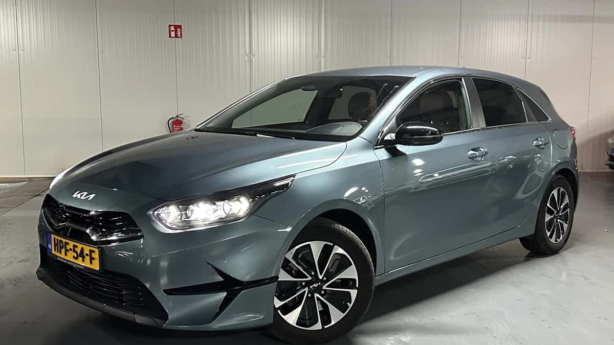 Kia Ceed (2025) — foto 1