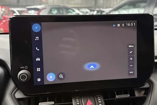 Toyota RAV4 (2024) thumbnail 13