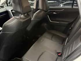 Toyota RAV4 (2024) thumbnail 18