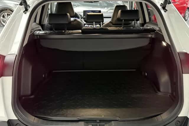 Toyota RAV4 (2024) thumbnail 23