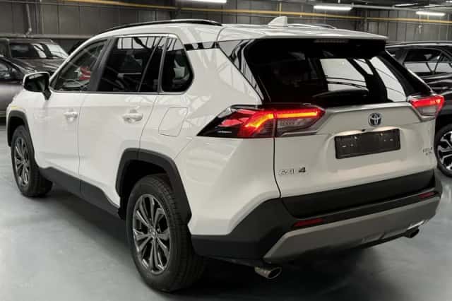 Toyota RAV4 (2024) thumbnail 26