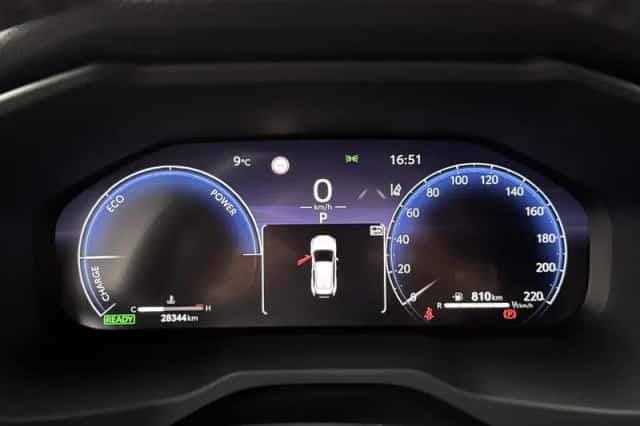 Toyota RAV4 (2024) thumbnail 7