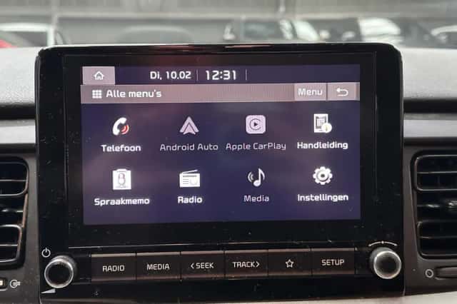 Kia Stonic (2021) thumbnail 12