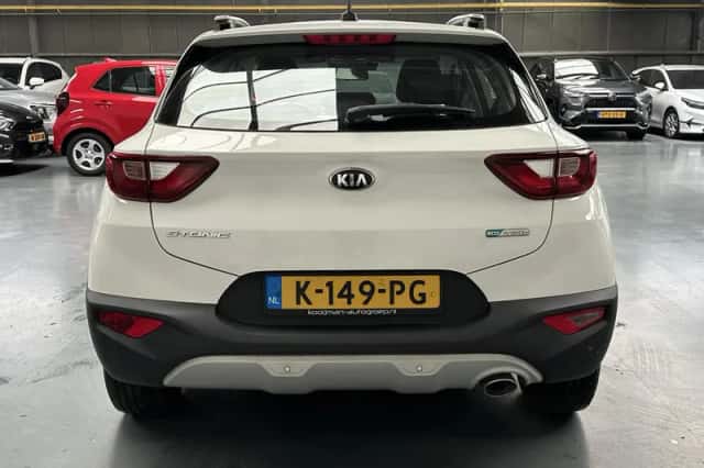 Kia Stonic (2021) thumbnail 18