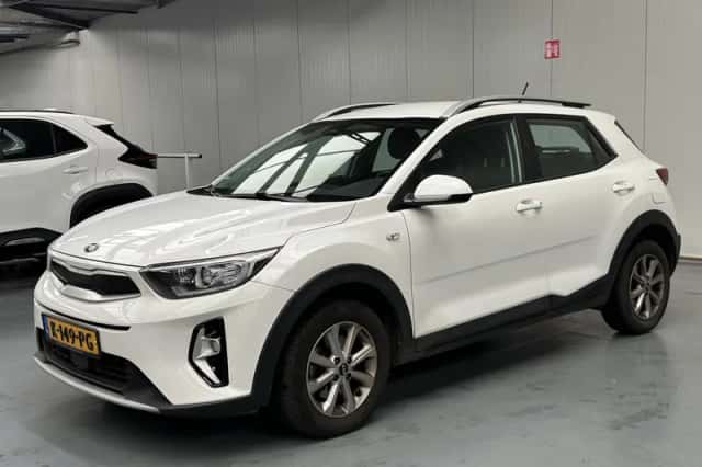 Kia Stonic (2021) thumbnail 20