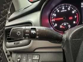 Kia Stonic (2021) thumbnail 6