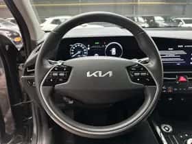Kia Niro (2022) thumbnail 11