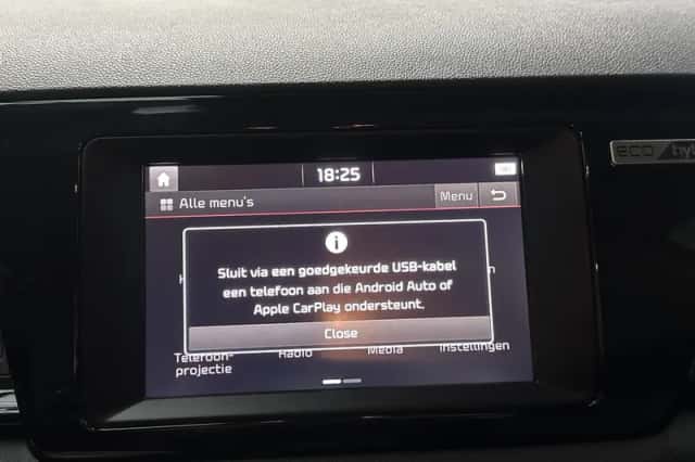 Kia Niro (2018) thumbnail 13