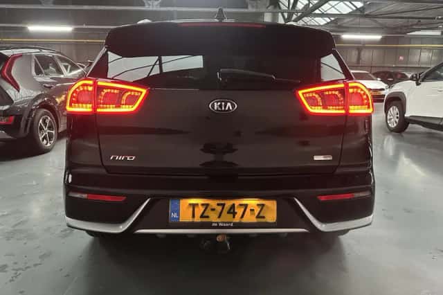 Kia Niro (2018) thumbnail 20
