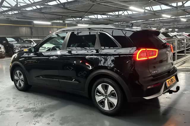 Kia Niro (2018) thumbnail 21