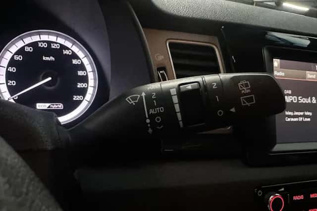 Kia Niro (2018) thumbnail 7