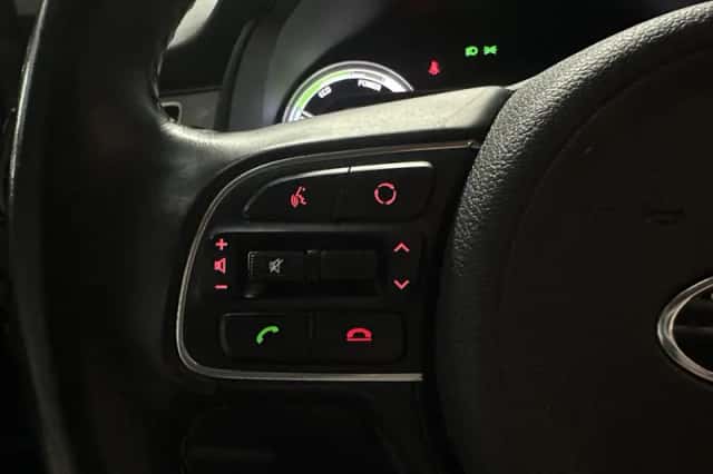 Kia Niro (2018) thumbnail 8