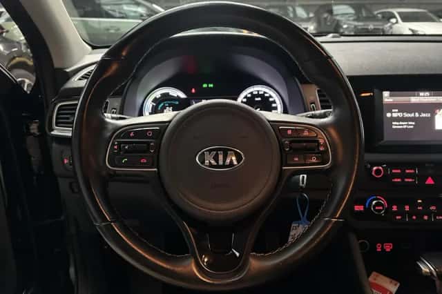 Kia Niro (2018) thumbnail 10