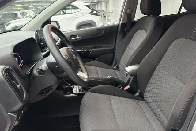 Kia Picanto (2025) thumbnail 2