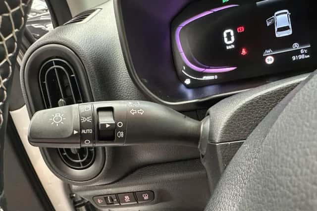 Kia Picanto (2025) thumbnail 4