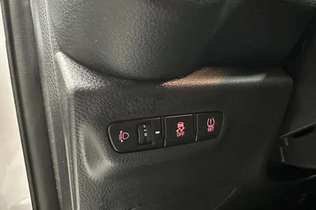 Kia Picanto (2025) thumbnail 6