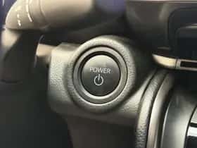 Toyota C-HR (2025) thumbnail 14
