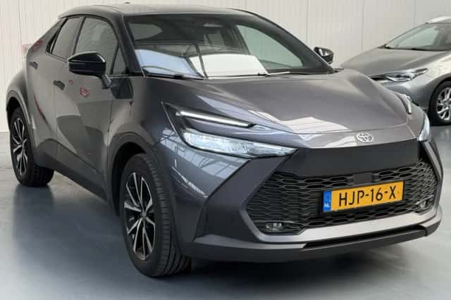 Toyota C-HR (2025) thumbnail 28
