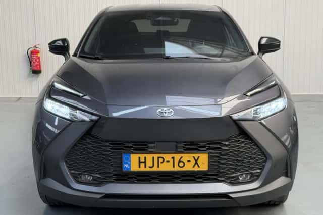 Toyota C-HR (2025) thumbnail 29