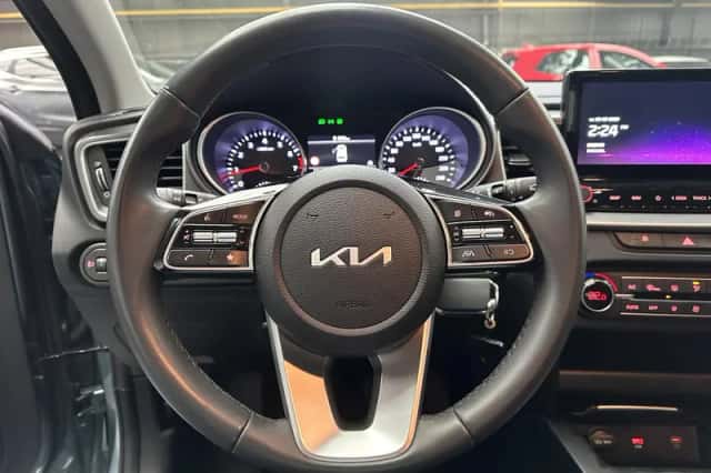 Kia Ceed (2025) thumbnail 9