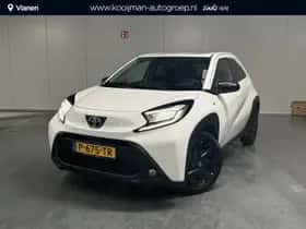 Toyota Aygo (2022) thumbnail 1