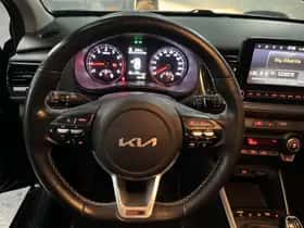 Kia Stonic (2022) thumbnail 5