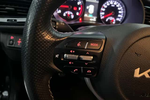 Kia Stonic (2022) thumbnail 6