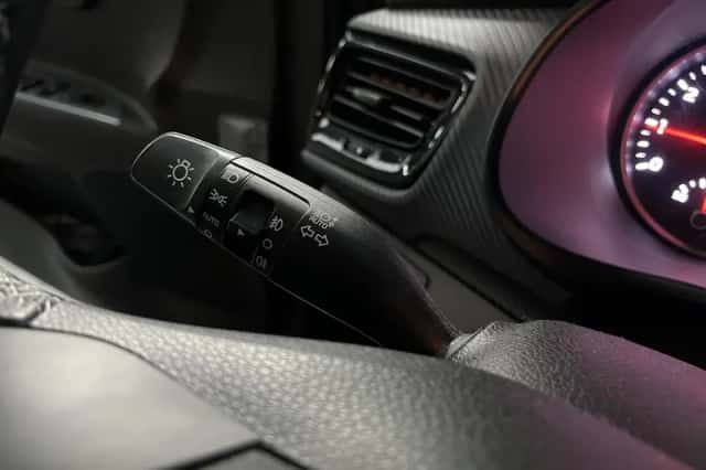 Kia Stonic (2022) thumbnail 8