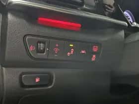 Kia Niro (2019) thumbnail 11