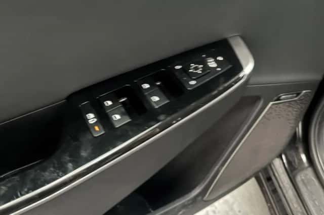Kia EV6 (2021) thumbnail 6