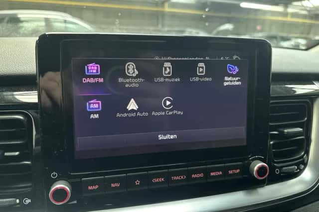 Kia Stonic (2024) thumbnail 16