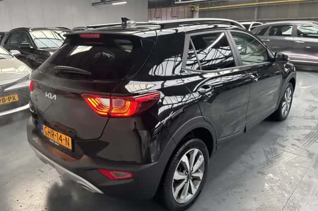 Kia Stonic (2024) thumbnail 23