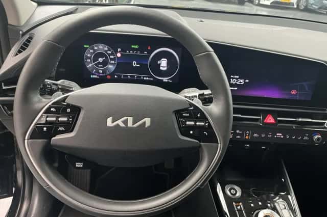 Kia Niro EV (2025) thumbnail 7