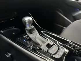 Toyota C-HR (2019) thumbnail 17