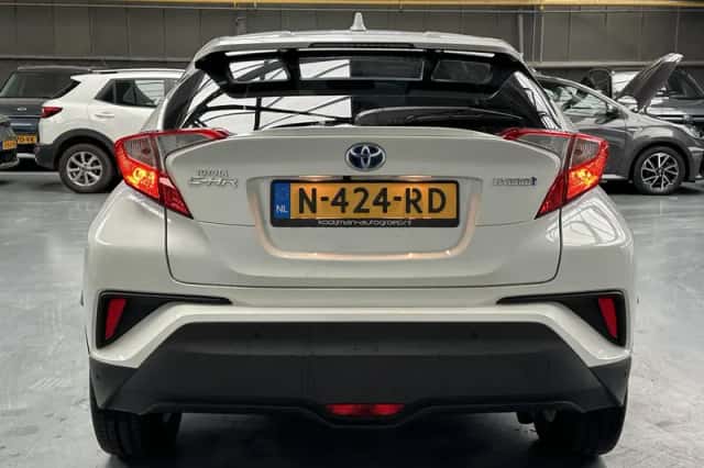 Toyota C-HR (2019) thumbnail 22