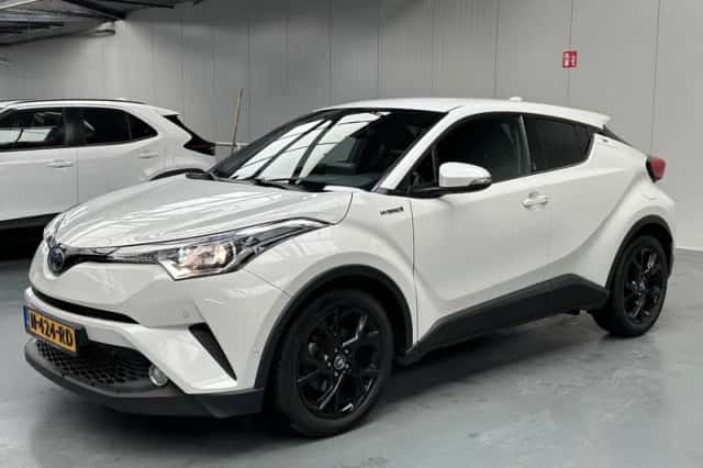 Toyota C-HR (2019) thumbnail 24