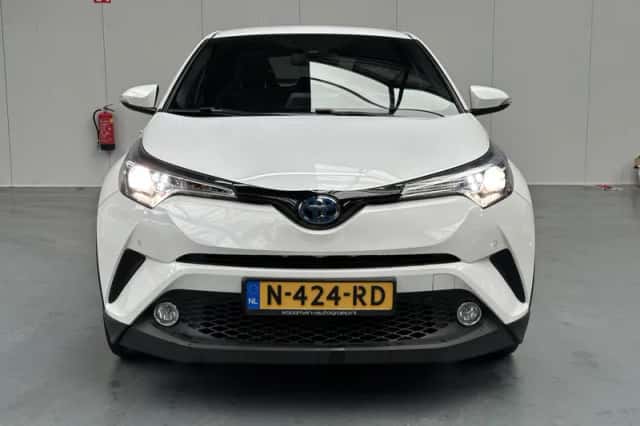 Toyota C-HR (2019) thumbnail 25