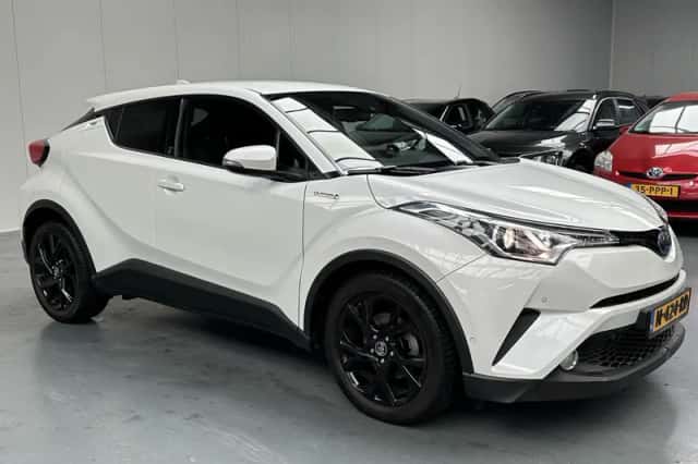 Toyota C-HR (2019) thumbnail 26