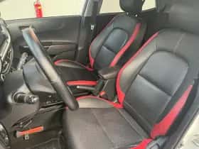 Kia Picanto (2021) thumbnail 3