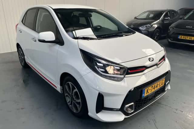 Kia Picanto (2021) thumbnail 25