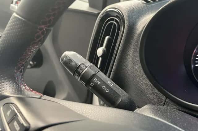 Kia Picanto (2021) thumbnail 8