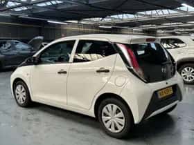 Toyota Aygo (2016) thumbnail 15