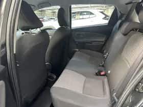 Toyota Yaris (2015) thumbnail 15