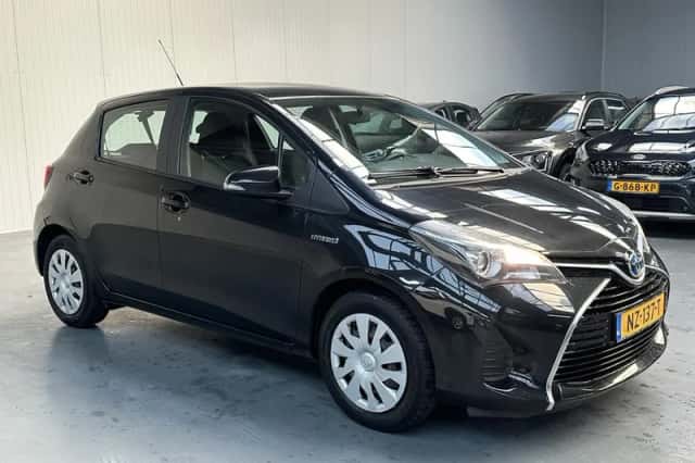 Toyota Yaris (2015) thumbnail 21