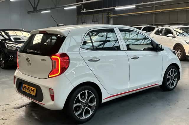Kia Picanto (2017) thumbnail 25
