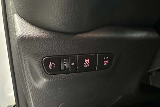 Kia Picanto (2017) thumbnail 4